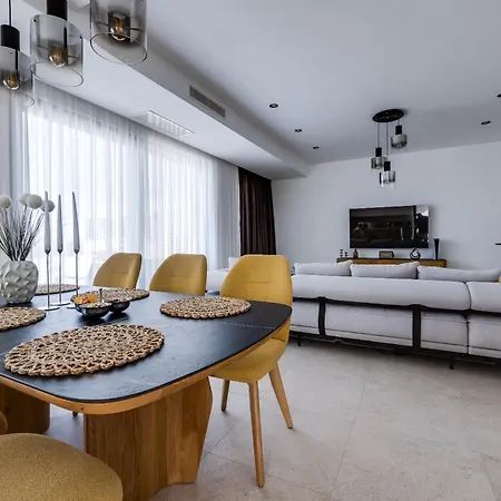 Di Sole - Heated Pool & Panoramic Sea View ماكارسكا