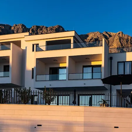 فيلة Di Sole - Heated Pool & Panoramic Sea View ماكارسكا