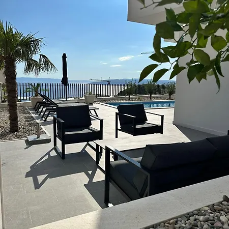 Di Sole - Heated Pool & Panoramic Sea View Willa
